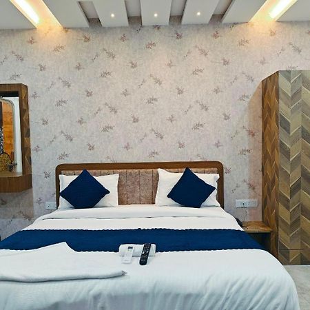 Hotel The Pushpraj 바라나시 외부 사진